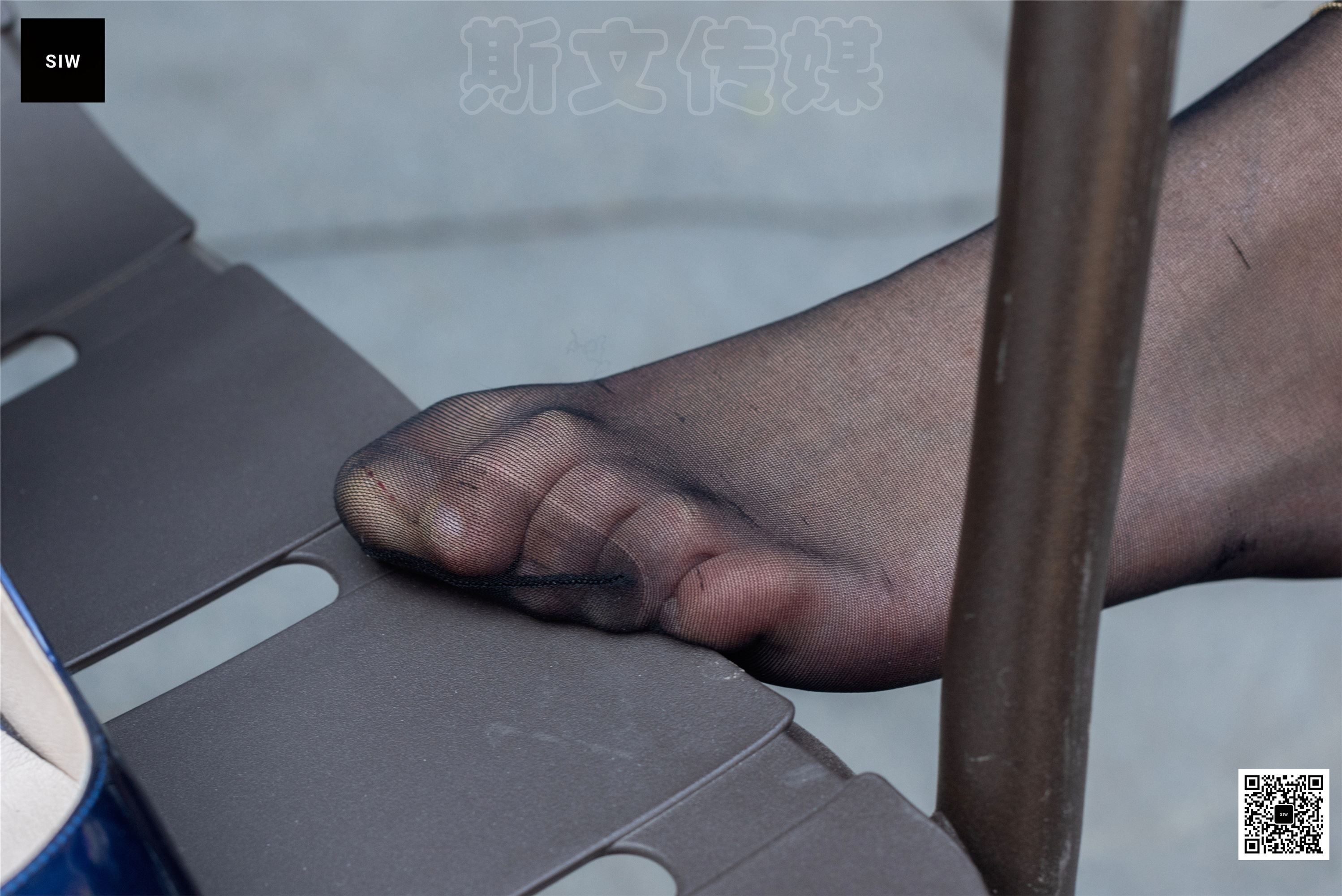 SIW斯文传媒 061 秋冬厚毛呢方格制服优雅修身西装套（蓉儿）